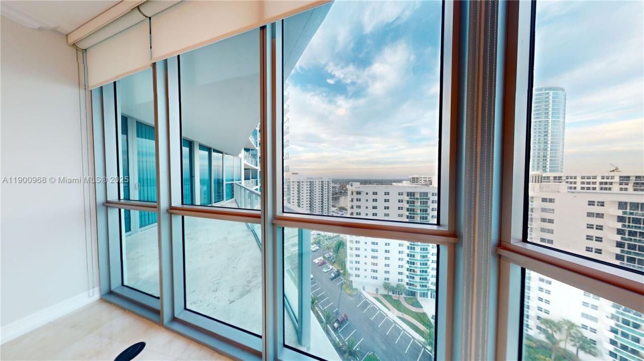 3101 S Ocean Dr, Unit 1705, Hollywood, FL 33019 Photo