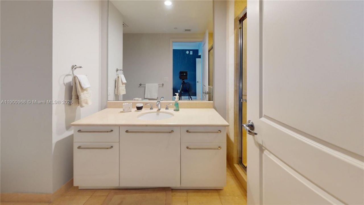 3101 S Ocean Dr, Unit 1705, Hollywood, FL 33019 Photo