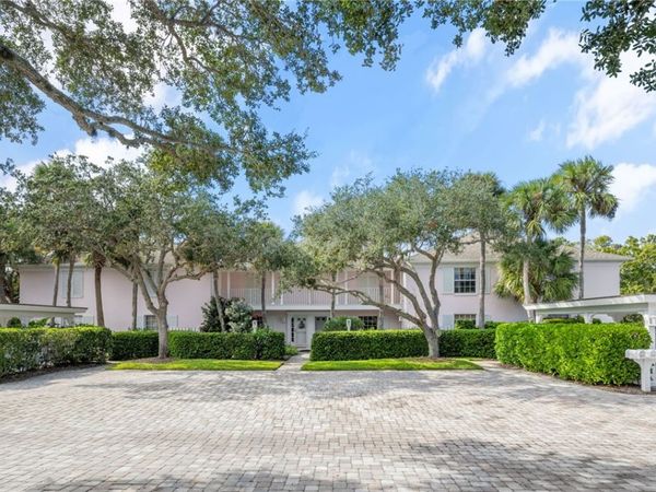 300 Harbour Drive, Unit 301-B, Vero Beach, FL 32963