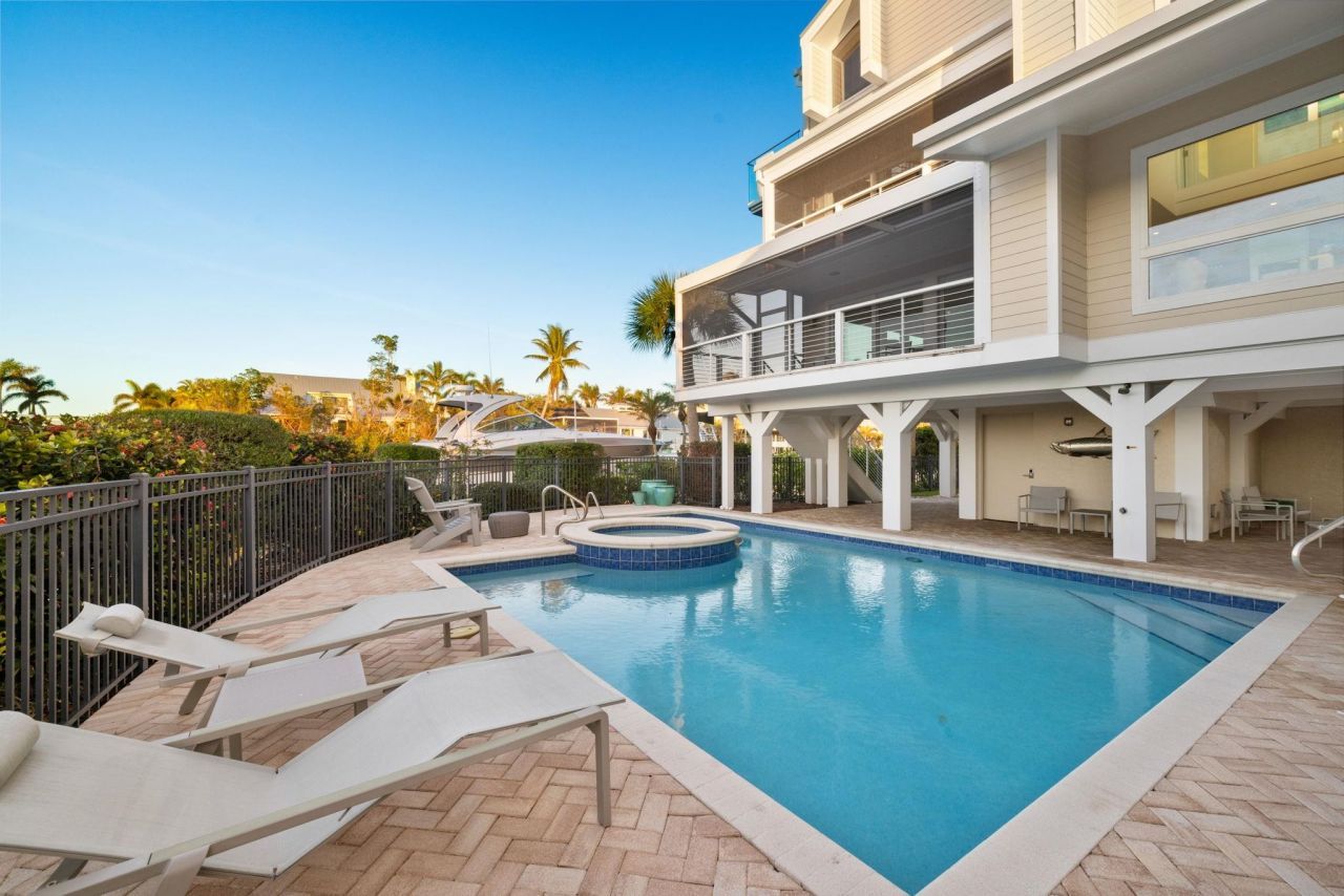 1290 Bay Drive, Sanibel, FL 33957 Photo