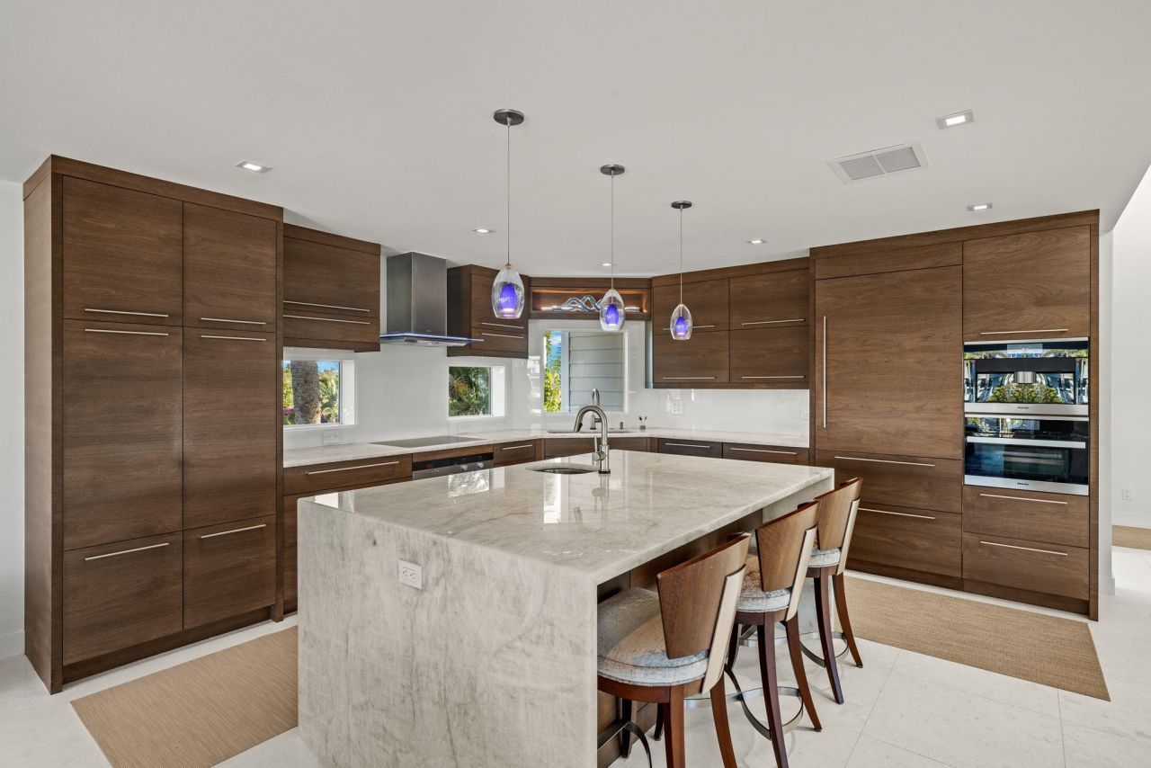 1290 Bay Drive, Sanibel, FL 33957 Photo