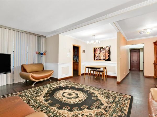 2717 E 28th Street, Unit 4E, Brooklyn, NY 11235