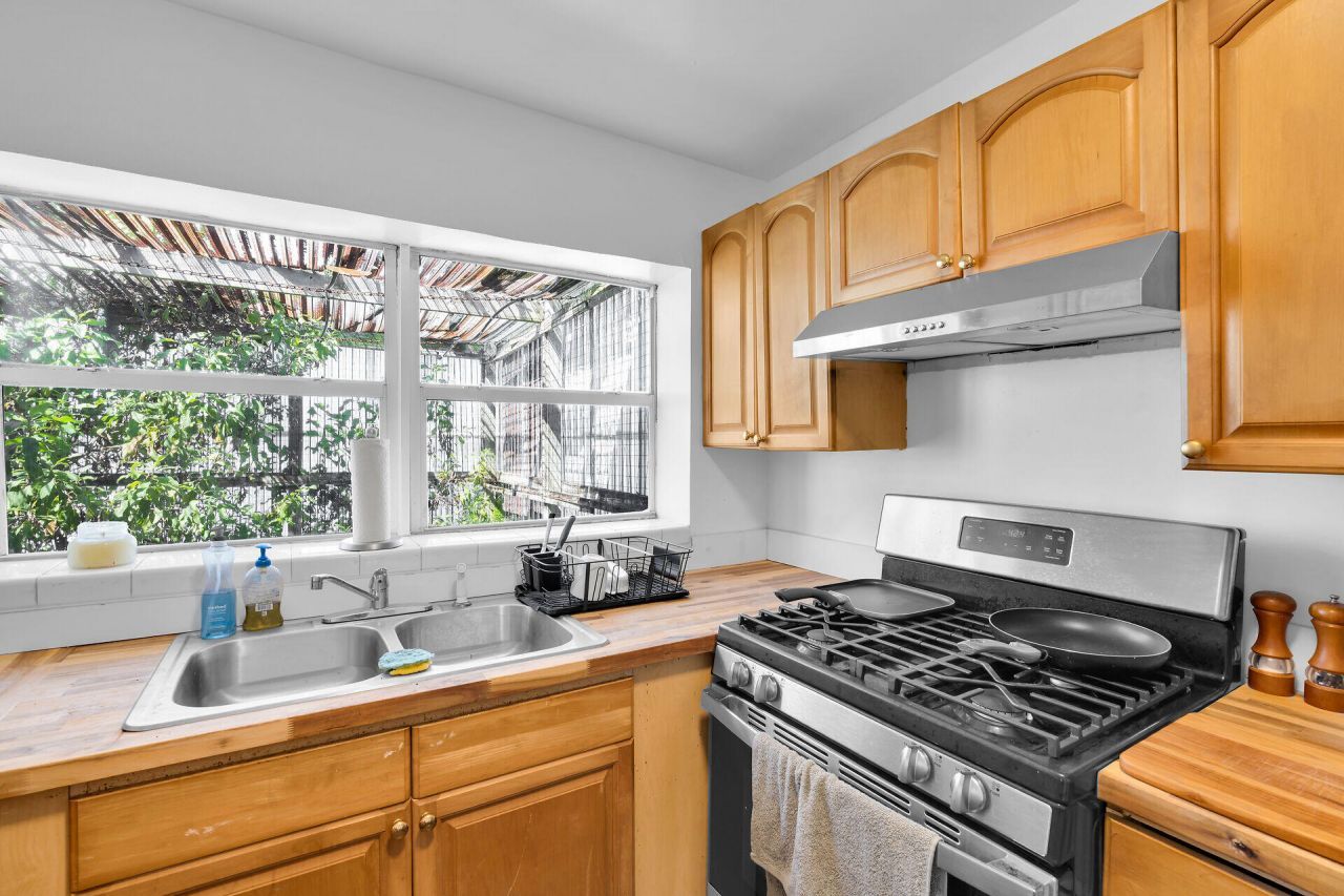 4 Shore Drive, Saddle Bunch, FL 33040 Photo