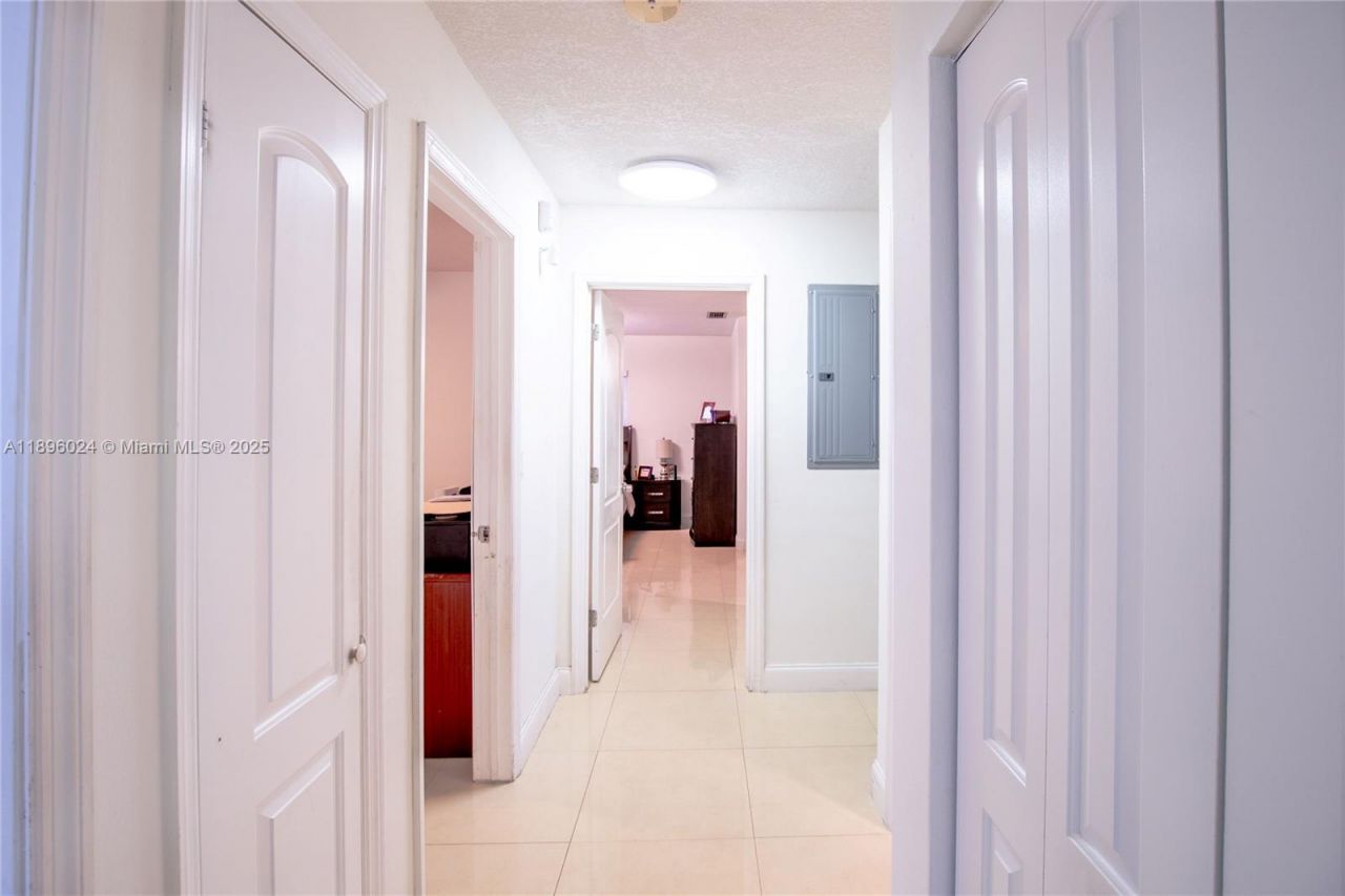 10820 SW 125th St, Miami, FL 33176 Photo