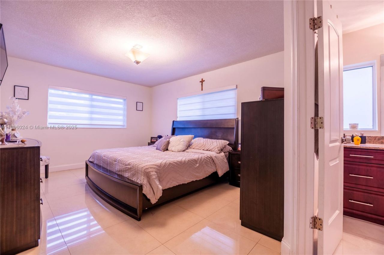 10820 SW 125th St, Miami, FL 33176 Photo