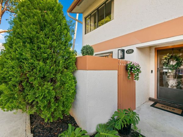 4260 SW 70th Terrace, Unit 4260, Davie, FL 33314