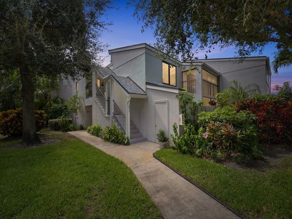 2165 Galleon Drive, Unit I2, Vero Beach, FL 32963