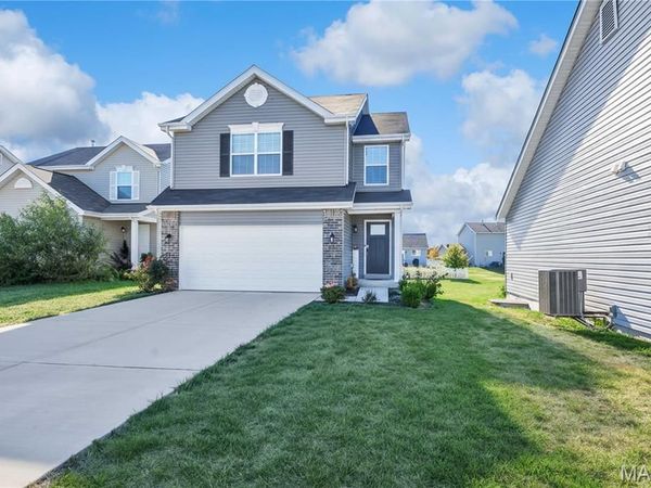 332 Crestfield Court, St Charles, MO 63301