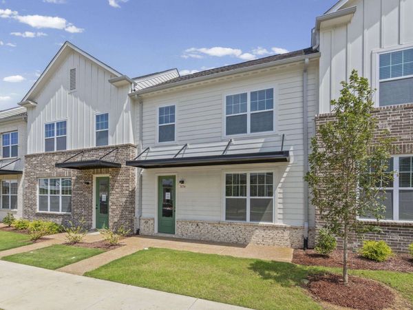 3054 PORTAGE DR, Bartlett, TN 38135