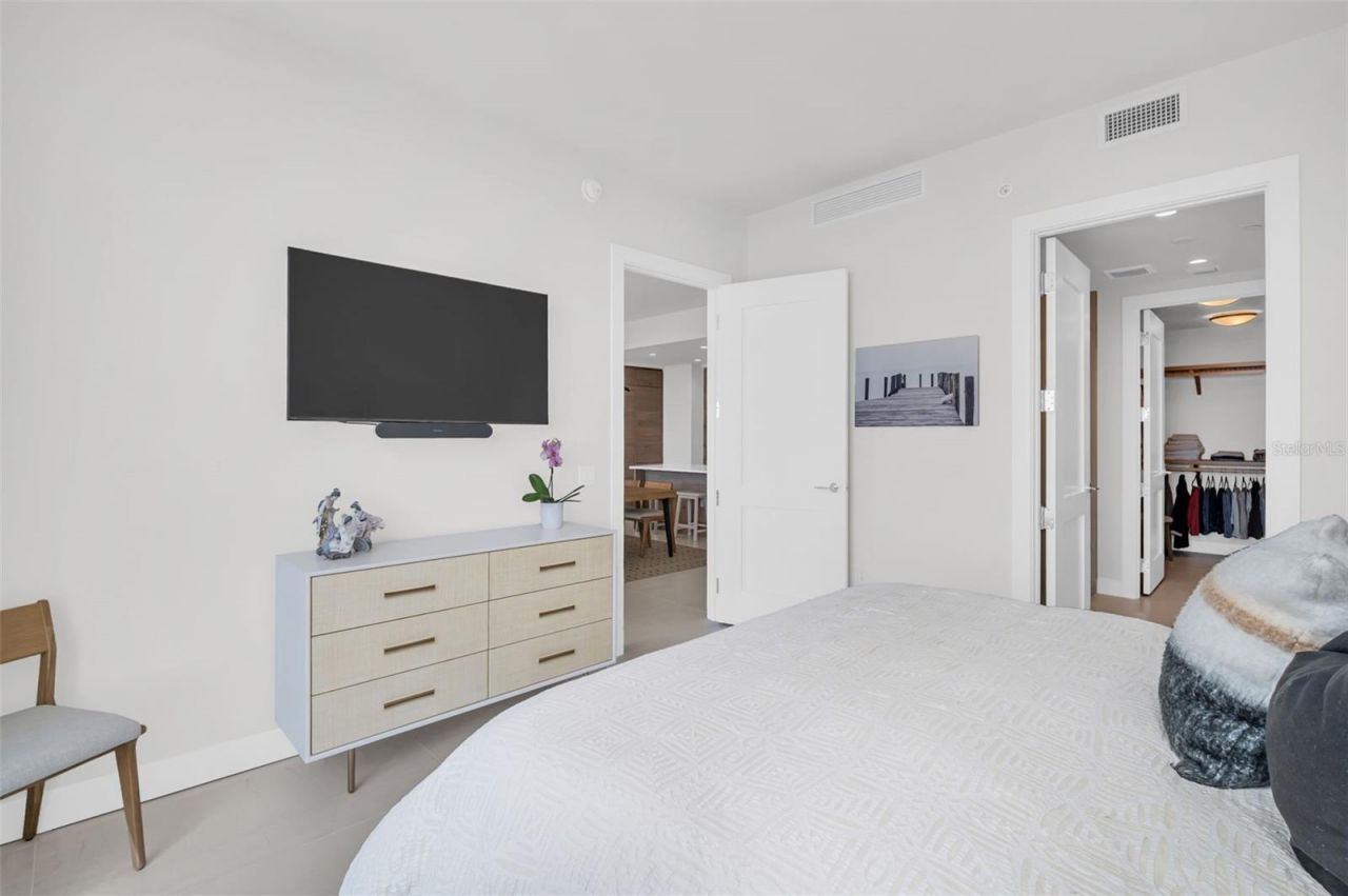 301 1st Street S, Unit 2105, Saint Petersburg, FL 33701 Photo