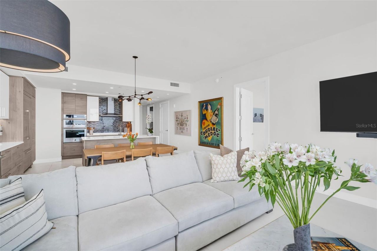 301 1st Street S, Unit 2105, Saint Petersburg, FL 33701 Photo