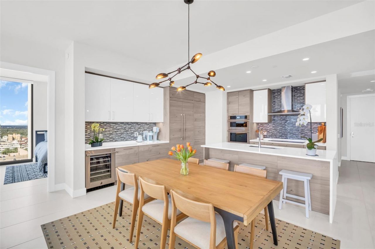 301 1st Street S, Unit 2105, Saint Petersburg, FL 33701 Photo