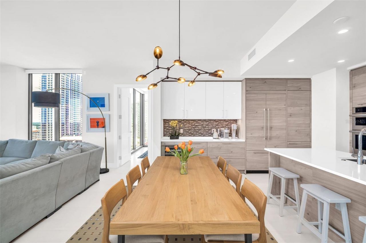 301 1st Street S, Unit 2105, Saint Petersburg, FL 33701 Photo