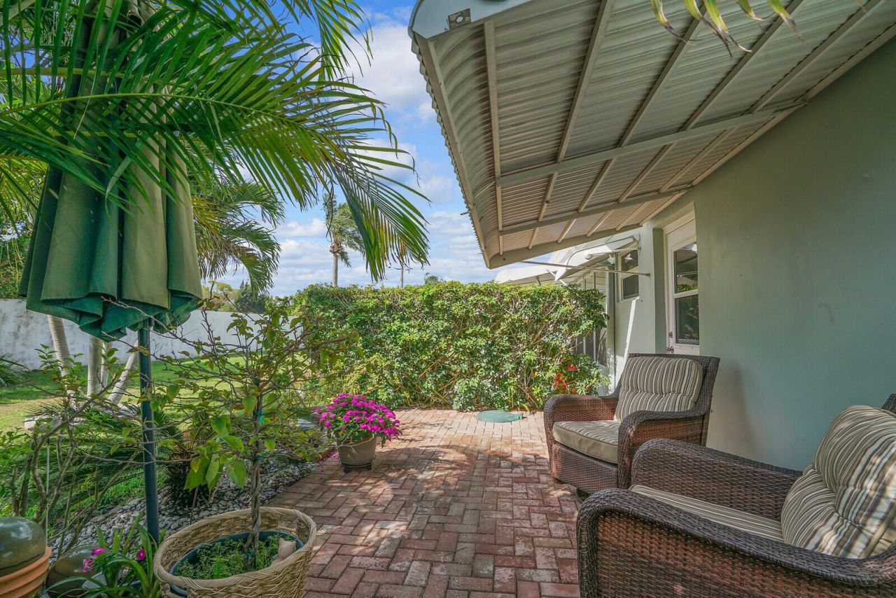 202 High Point Terrace W, Unit A, Delray Beach, FL 33445 Photo