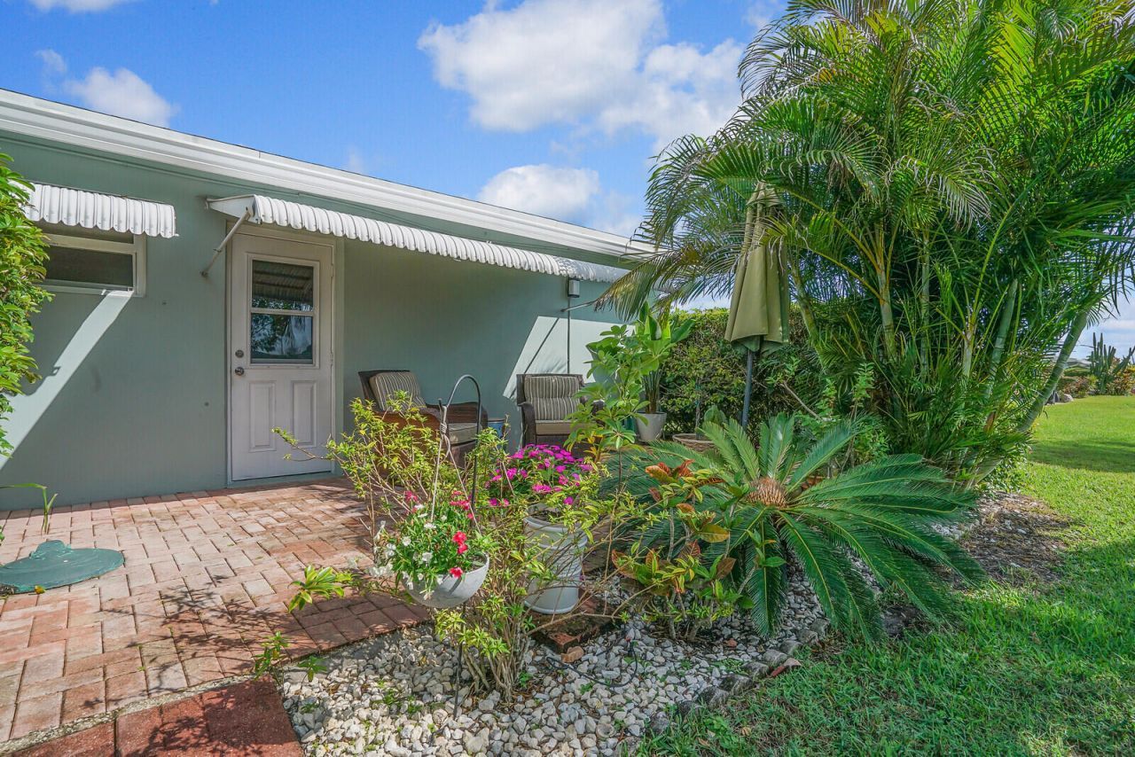 202 High Point Terrace W, Unit A, Delray Beach, FL 33445 Photo