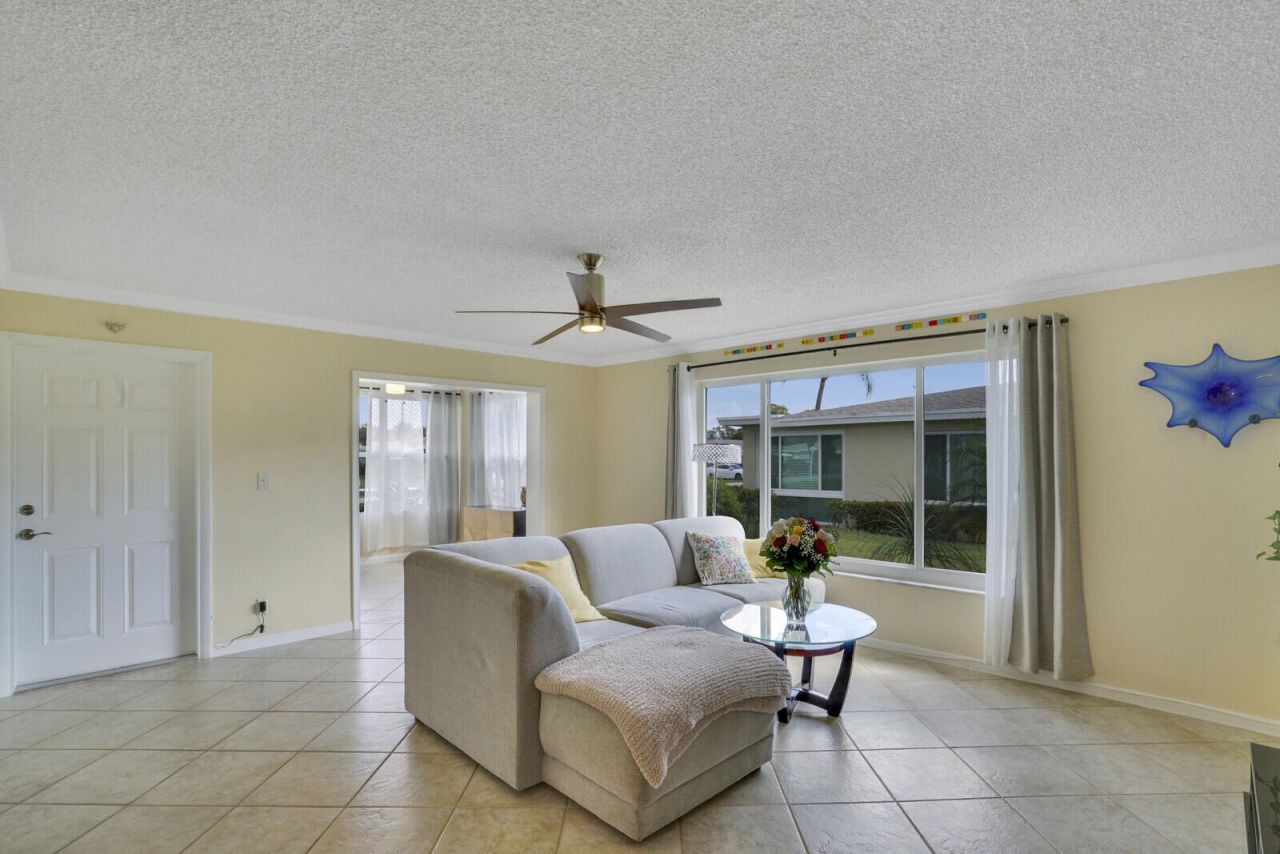 202 High Point Terrace W, Unit A, Delray Beach, FL 33445 Photo