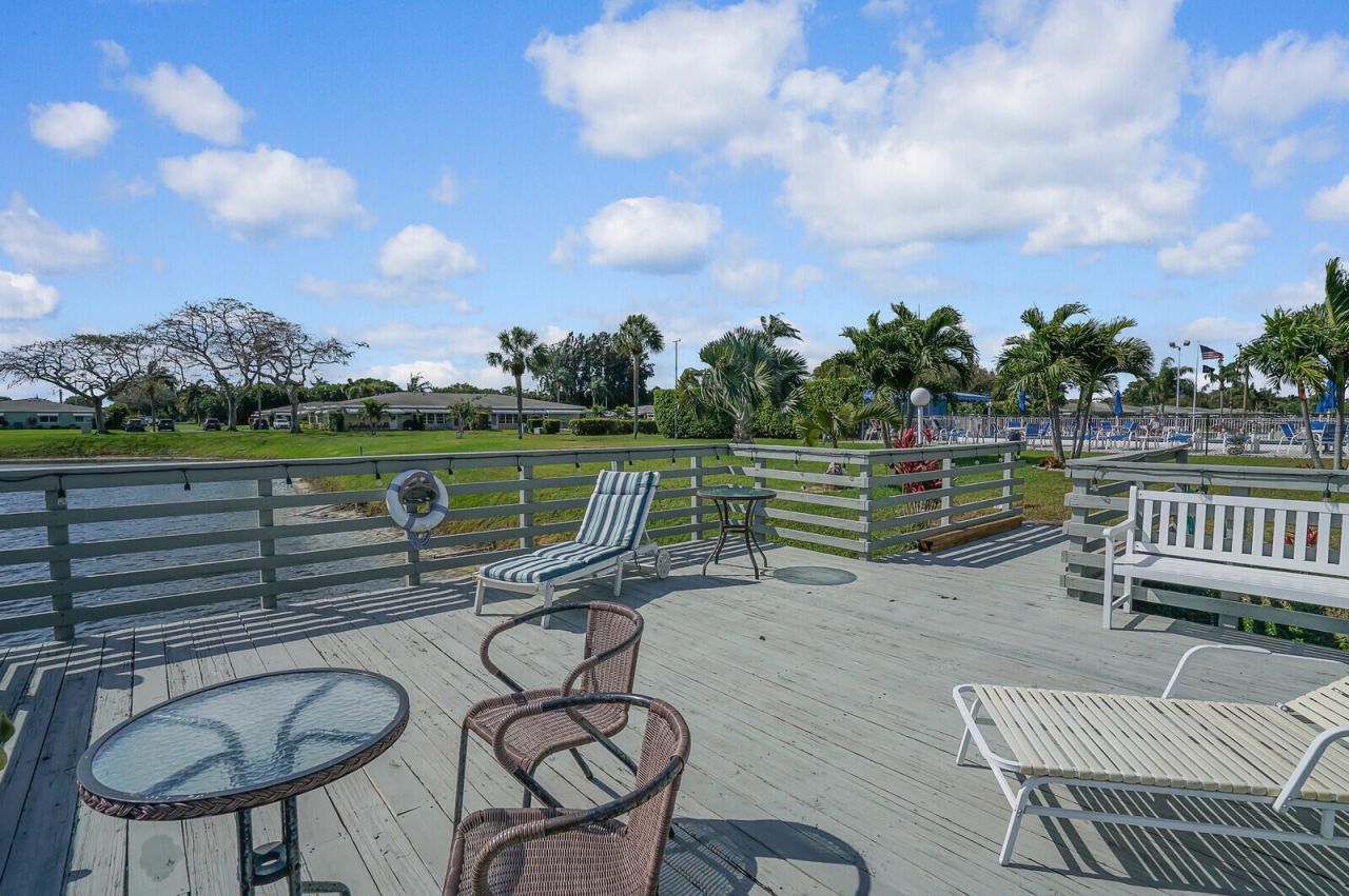 202 High Point Terrace W, Unit A, Delray Beach, FL 33445 Photo