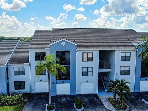 13615 Eagle Ridge DR, Unit 1633, FORT MYERS, FL 33912