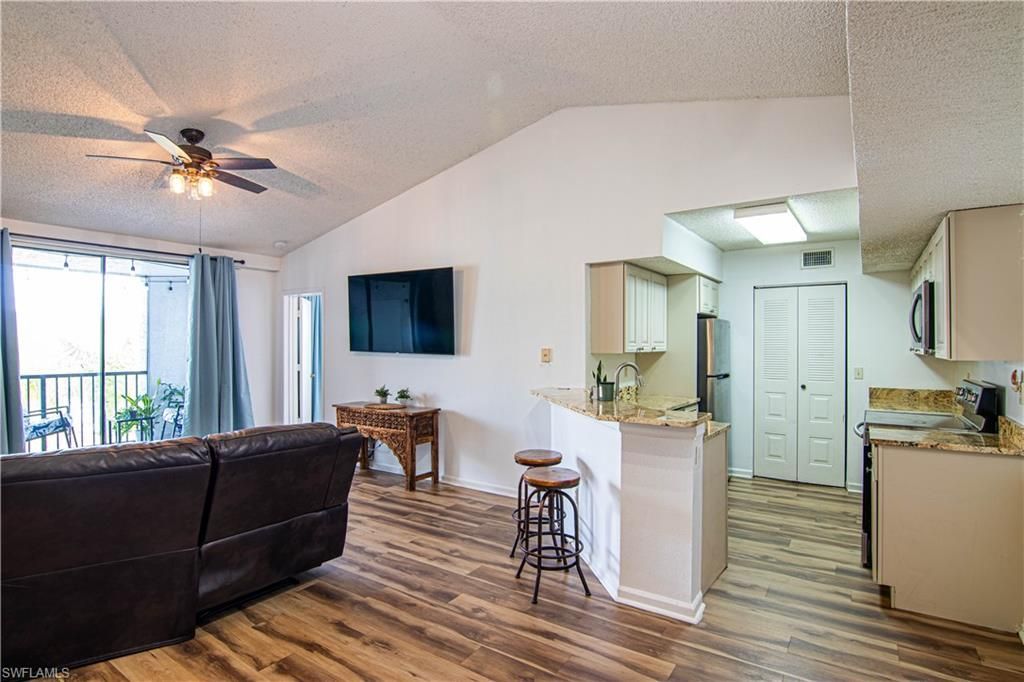 13615 Eagle Ridge Dr, Unit 1633, Fort Myers, FL 33912 Photo