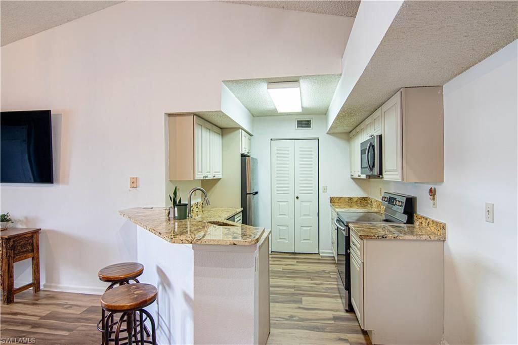 13615 Eagle Ridge Dr, Unit 1633, Fort Myers, FL 33912 Photo
