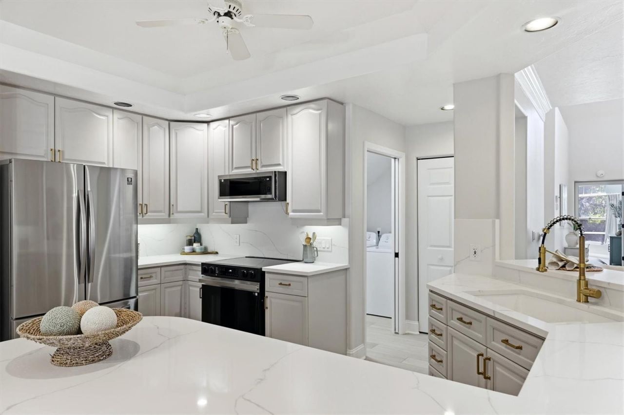 1703 Starling Drive, Unit 1703, Sarasota, FL 34231 Photo