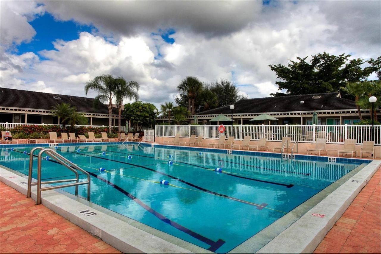 1703 Starling Drive, Unit 1703, Sarasota, FL 34231 Photo