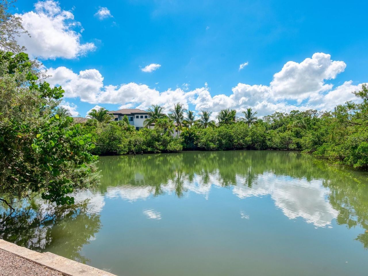 3721 Flamingo Avenue, Sarasota, FL 34242 Main Photo