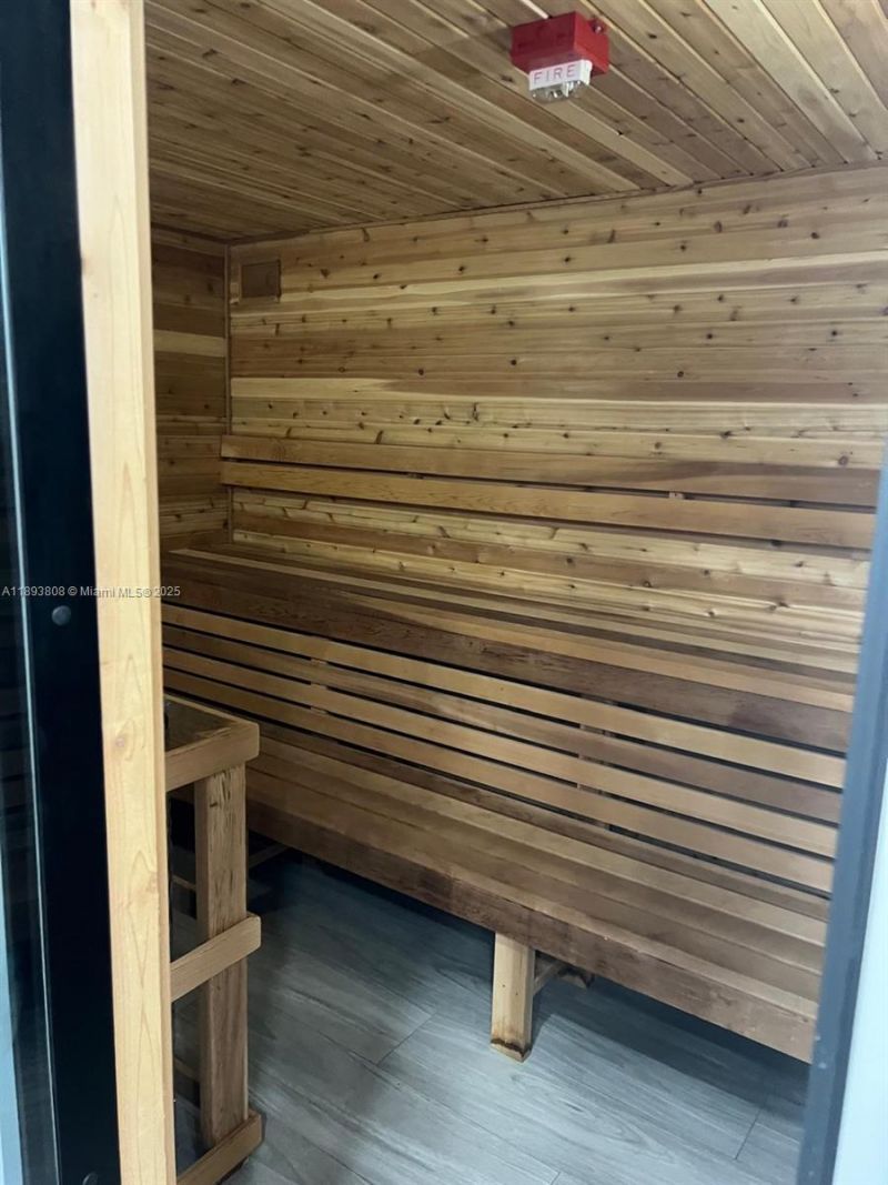 17021 N Bay Rd, Unit 123, Sunny Isles Beach, FL 33160 Photo