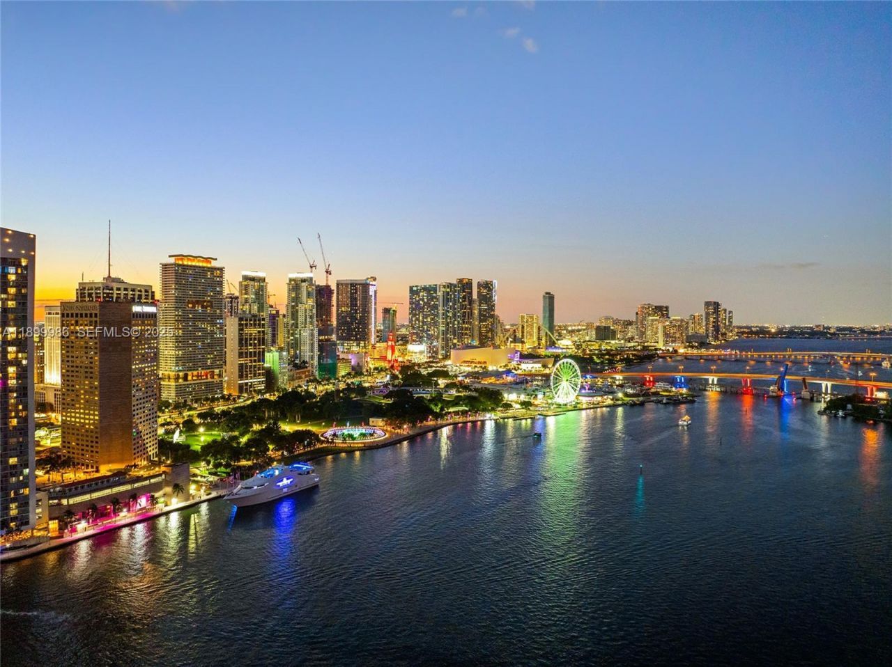 848 Brickell Key Dr, Unit 204, Miami, FL 33131 Photo