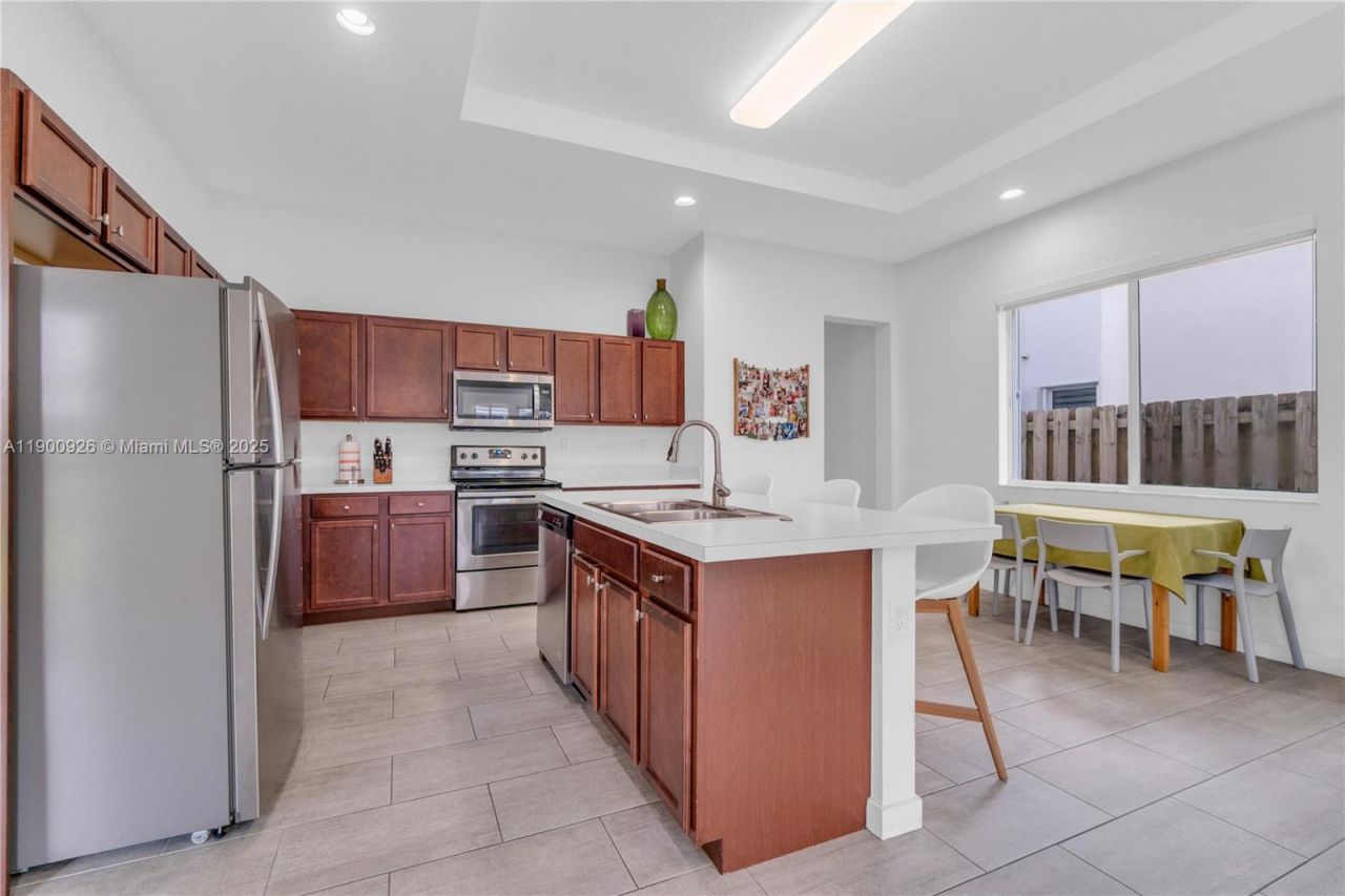 15288 SW 176th Ter, Miami, FL 33187 Photo