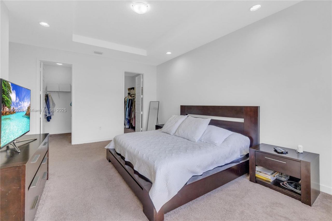 15288 SW 176th Ter, Miami, FL 33187 Photo