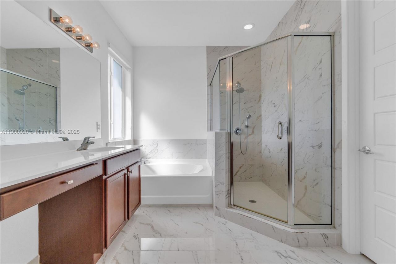 15288 SW 176th Ter, Miami, FL 33187 Photo