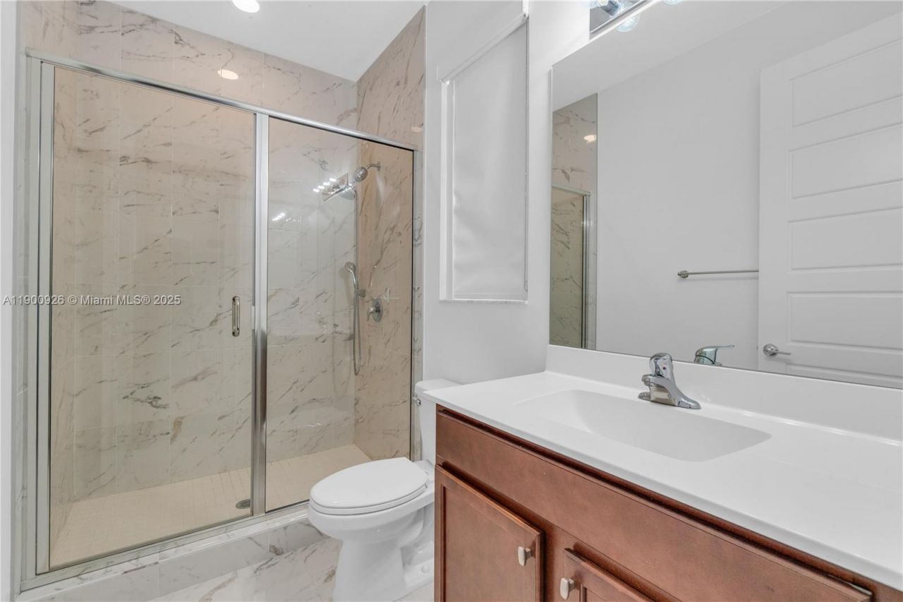 15288 SW 176th Ter, Miami, FL 33187 Photo