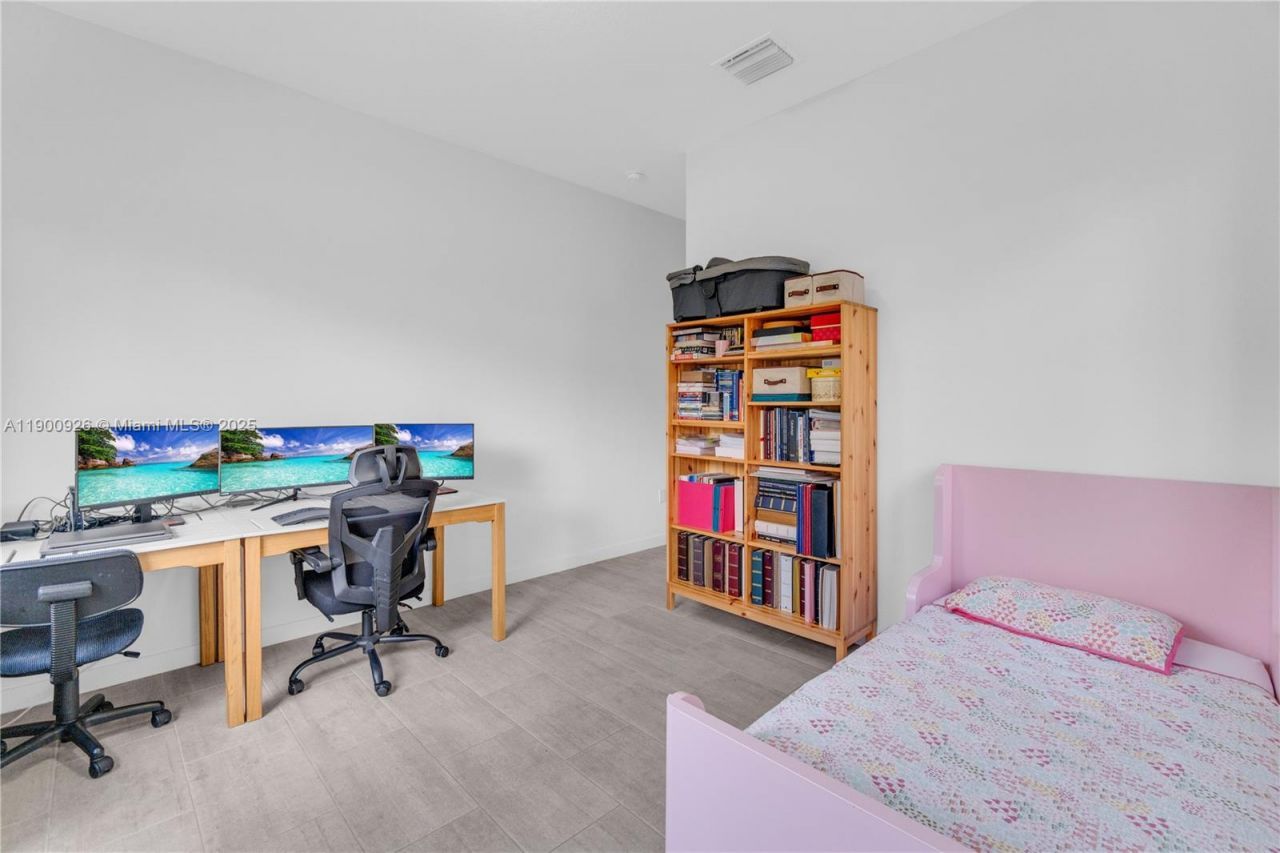 15288 SW 176th Ter, Miami, FL 33187 Photo