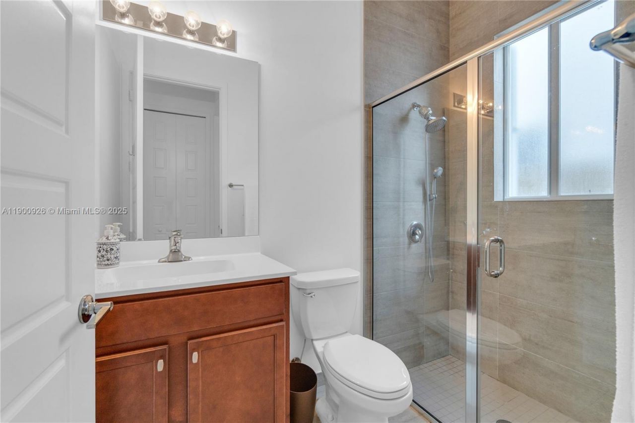 15288 SW 176th Ter, Miami, FL 33187 Photo