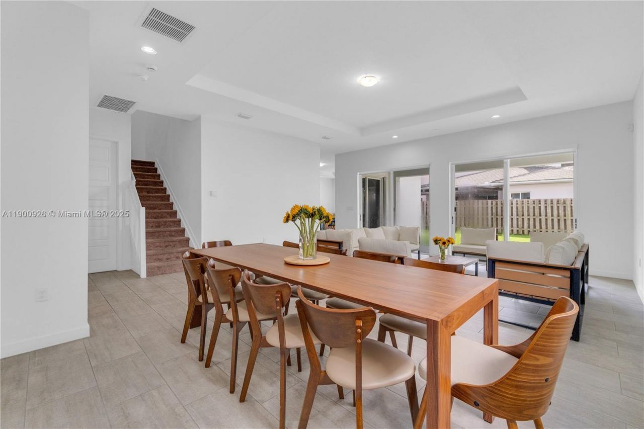 15288 SW 176th Ter, Miami, FL 33187 Photo