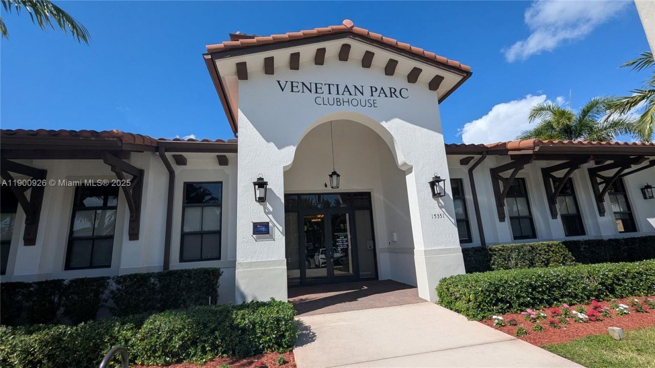 15288 SW 176th Ter, Miami, FL 33187 Photo