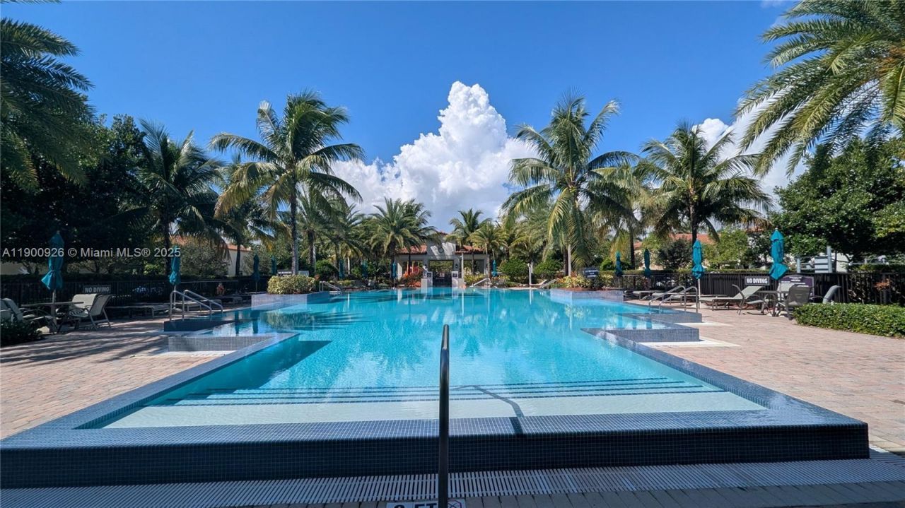 15288 SW 176th Ter, Miami, FL 33187 Photo