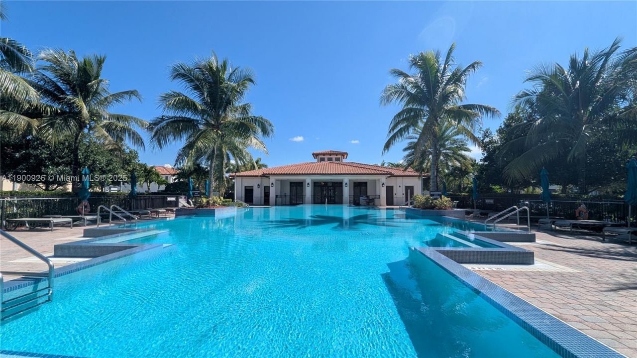 15288 SW 176th Ter, Miami, FL 33187 Photo