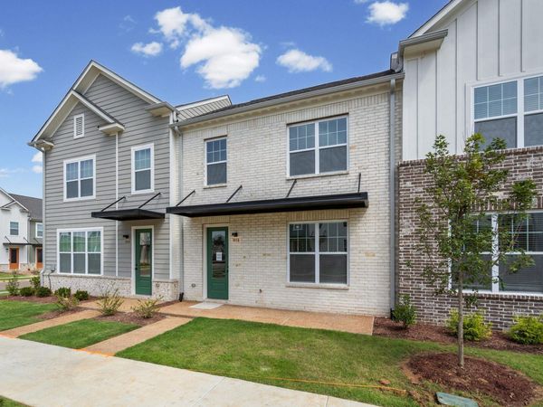 3058 PORTAGE DR, Bartlett, TN 38135