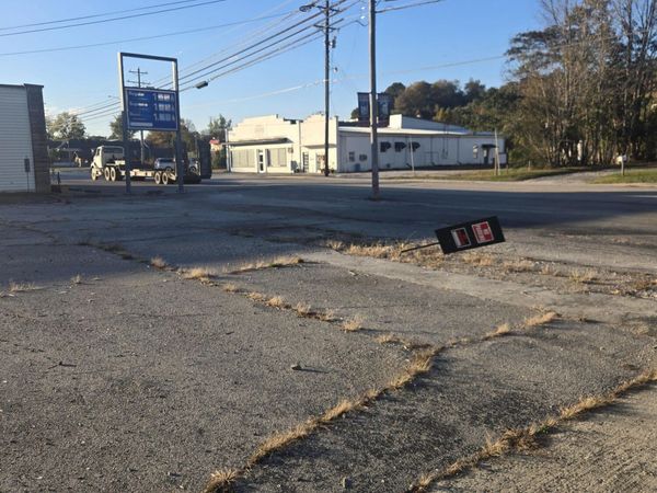 840 Main St, Wartburg, TN 37887