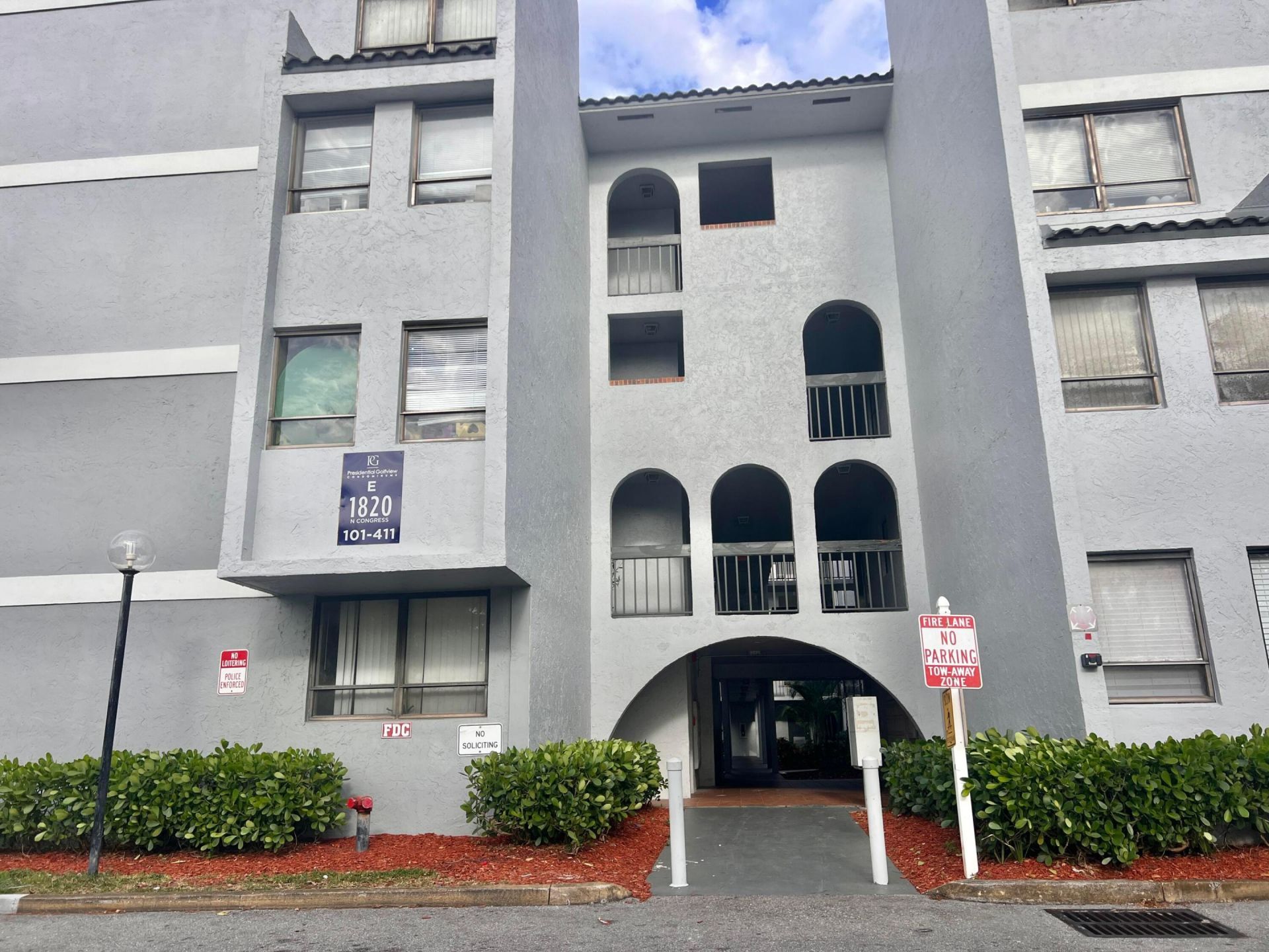 1820 N Congress Avenue, Unit 410, West Palm Beach, FL 33401 Photo