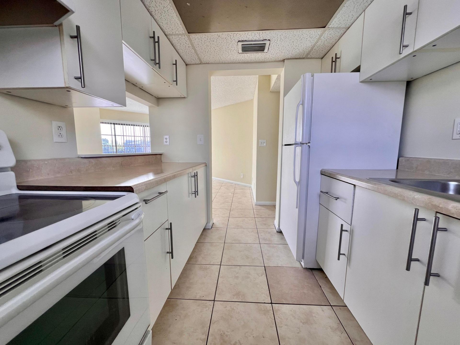 1820 N Congress Avenue, Unit 410, West Palm Beach, FL 33401 Photo