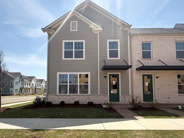 3060 PORTAGE DR, Bartlett, TN 38135