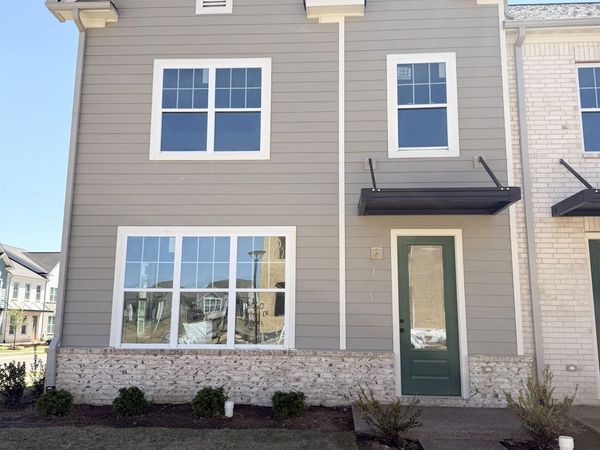 3060 PORTAGE DR, Bartlett, TN 38135