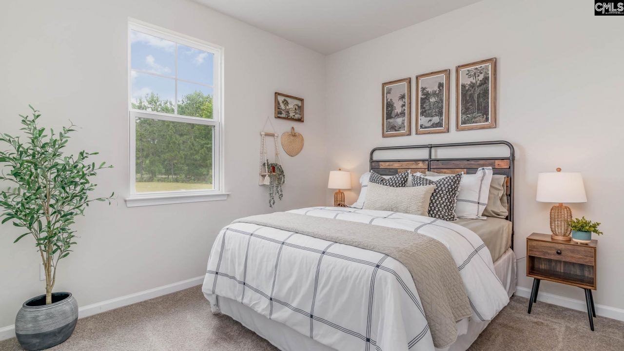 104 Horatio Lane Photo 12