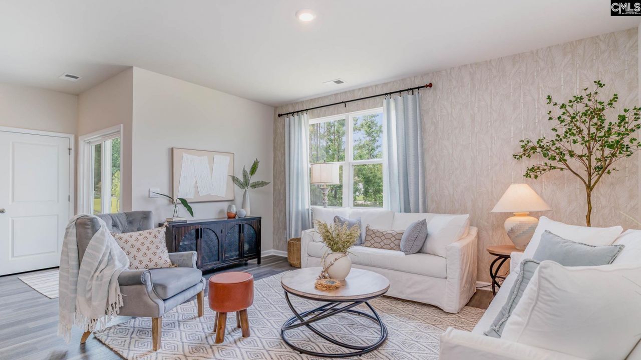 104 Horatio Lane Photo 6