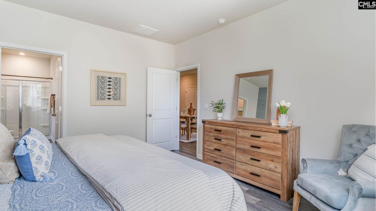 104 Horatio Lane Photo 9