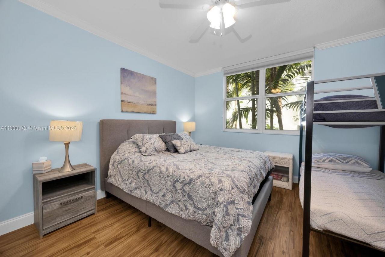 2421 NE 65th St, Unit 211, Fort Lauderdale, FL 33308 Photo