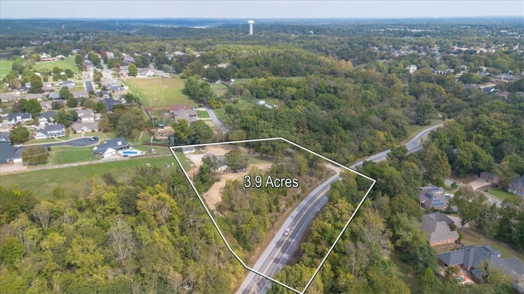 101 Oakhurst Street, Bentonville, AR 72712 Main Photo